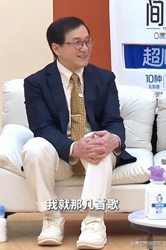 自认曲目不足难办巡演，网友调侃：成龙有专辑，可找任贤齐借