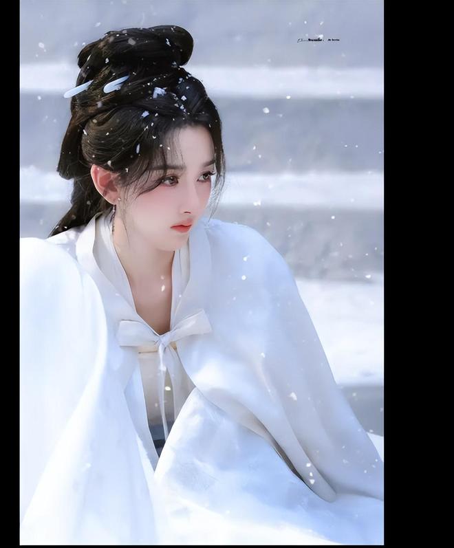 雪景中宋祖儿司宫令剧照，氛围感满分  第4张