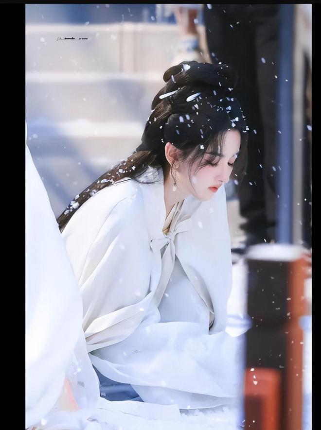 雪景中宋祖儿司宫令剧照，氛围感满分  第6张