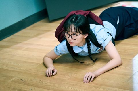 秦基周在Netflix新剧中饰演反差督察，铁拳教育演技获赞成新代表作