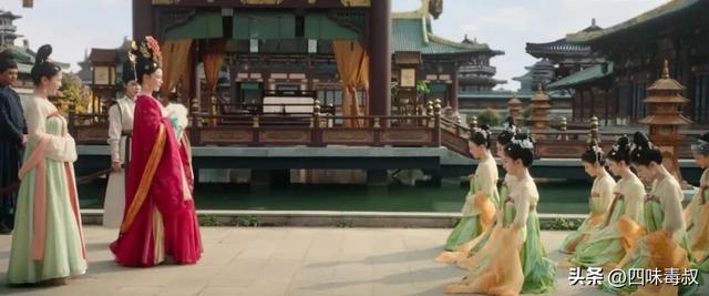 登顶付费榜并全网爆红,这款作品凭什么脱颖而出?