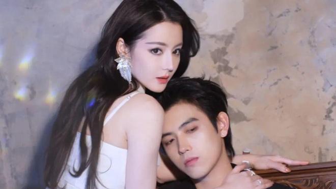 34岁迪丽热巴：不着急结婚，先让自己被看见  第3张