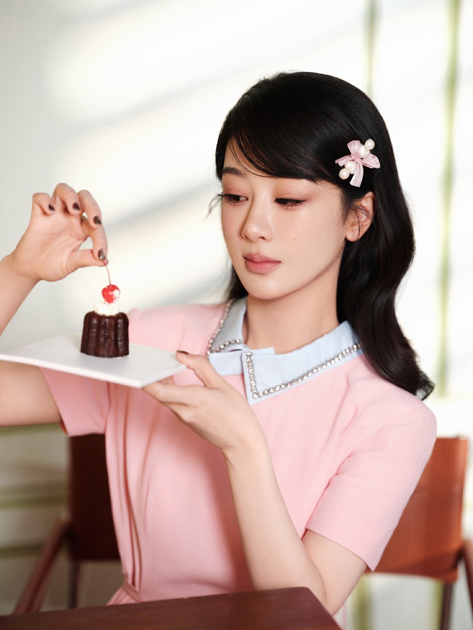 杨紫与芬芳相融的暖意 带来百分百的甜