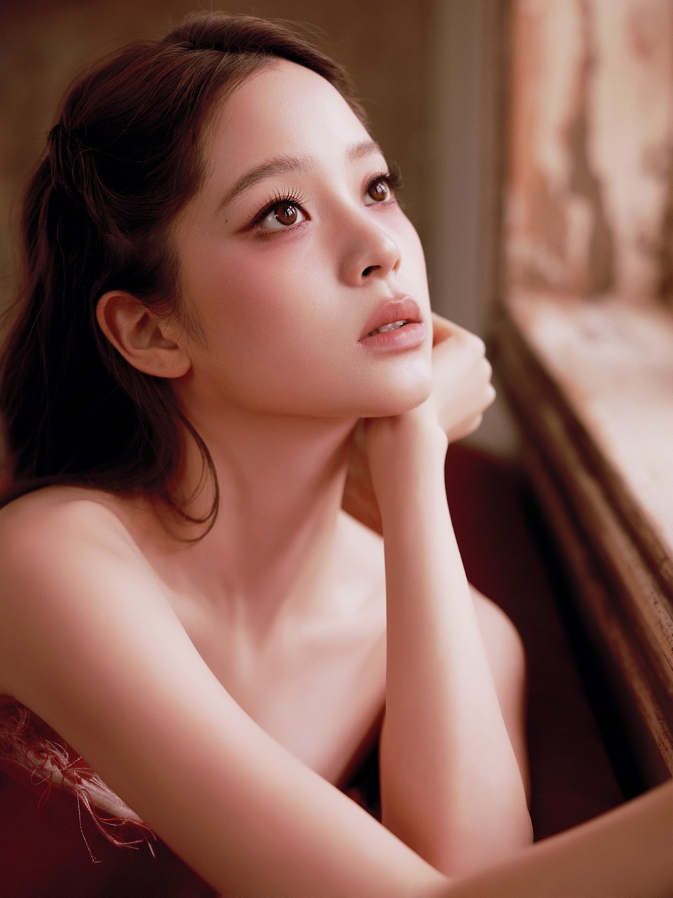欧阳娜娜邂逅悠扬意趣 裹挟着梦幻般的曼妙心境  第5张
