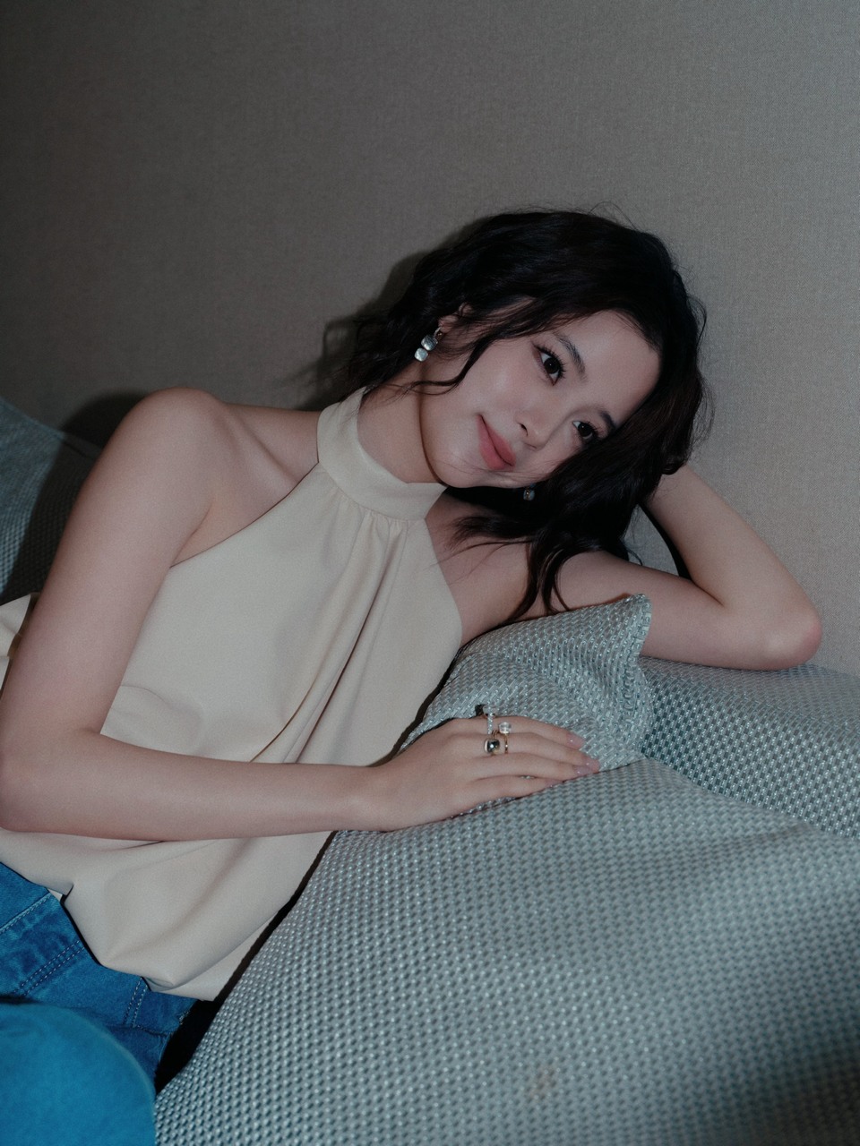 欧阳娜娜当第一束火花划破夜空 点亮的不只是黑暗  第3张