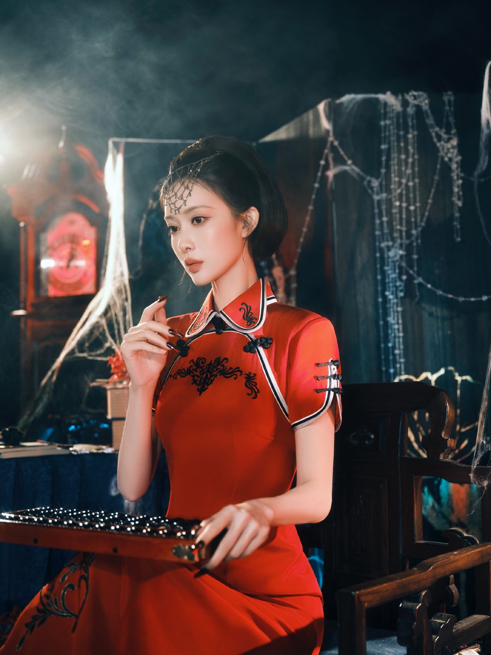 孟子义灵魂画押结定契约 曼妙身姿坠入神秘梦境  第11张