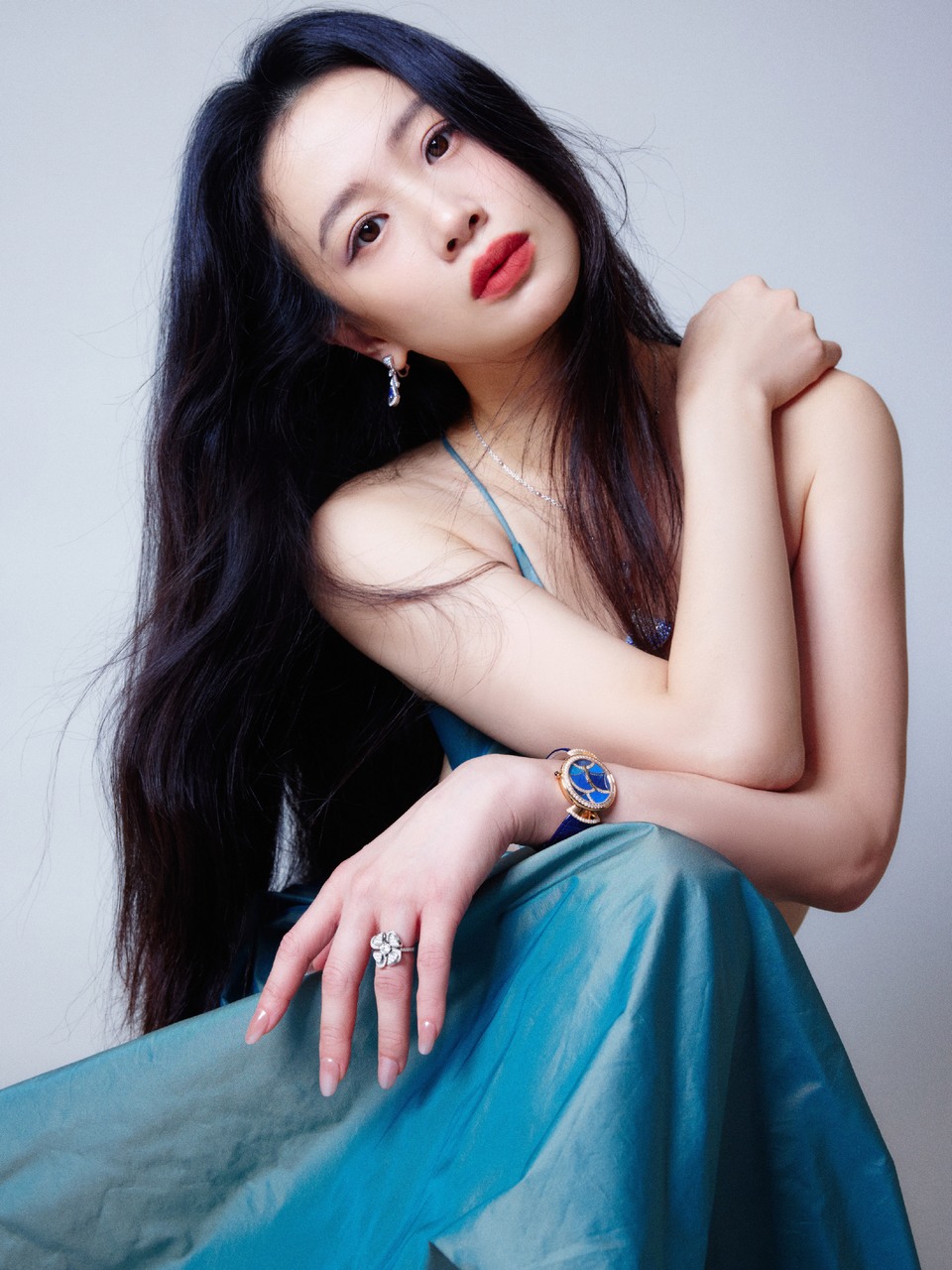 李梦以光影为笔 她的灵感与匠心时刻碰撞着