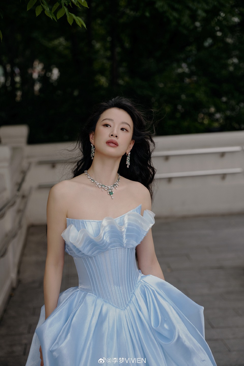 李梦穿艾莎裙摆的在逃公主 寻找遗失的水晶鞋