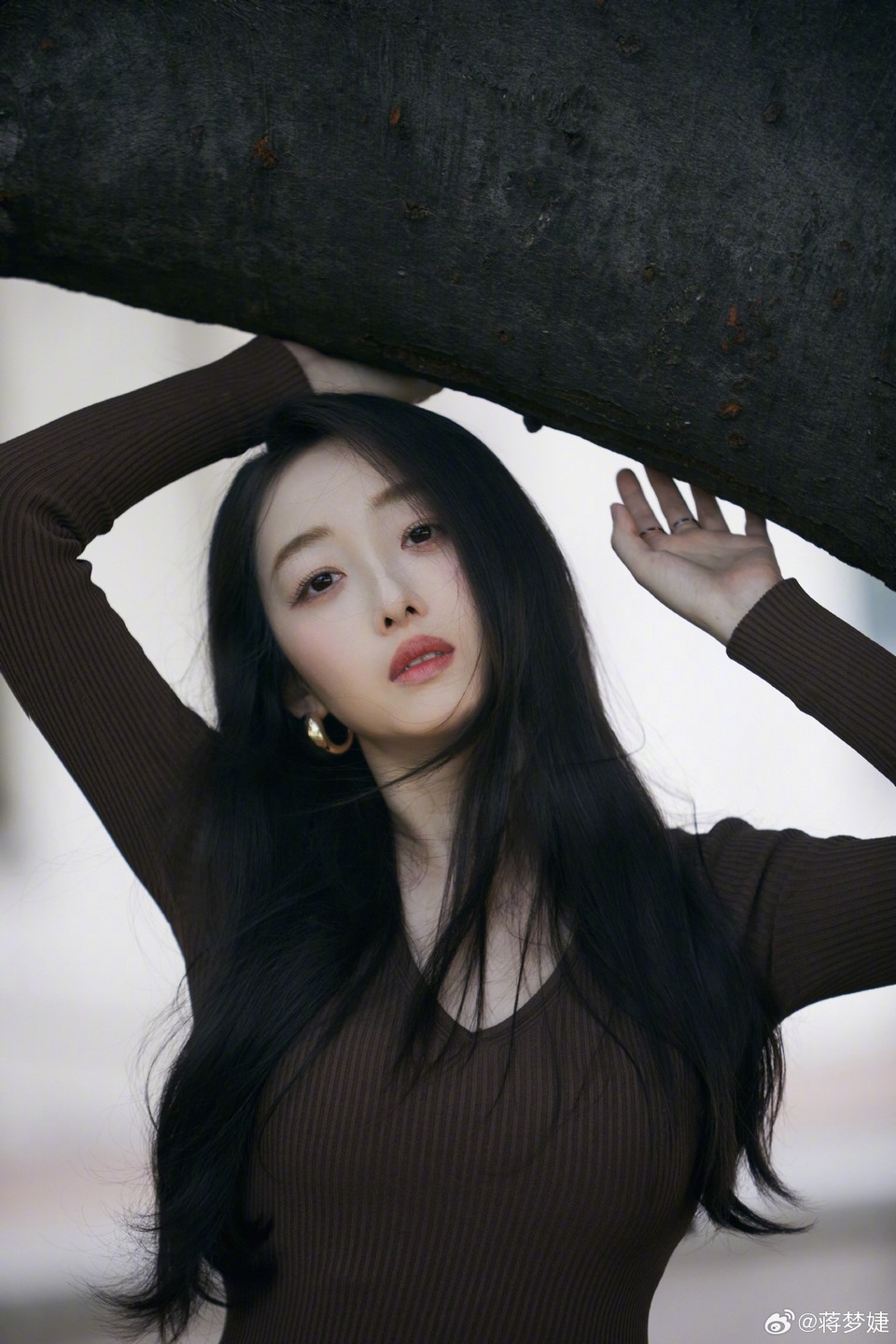 蒋梦婕时尚描绘浪漫情调 写意与灵感交织翻涌  第8张