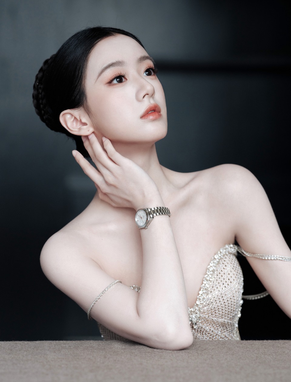 包上恩点亮自我风格 亲启时光密语感受方寸卓越