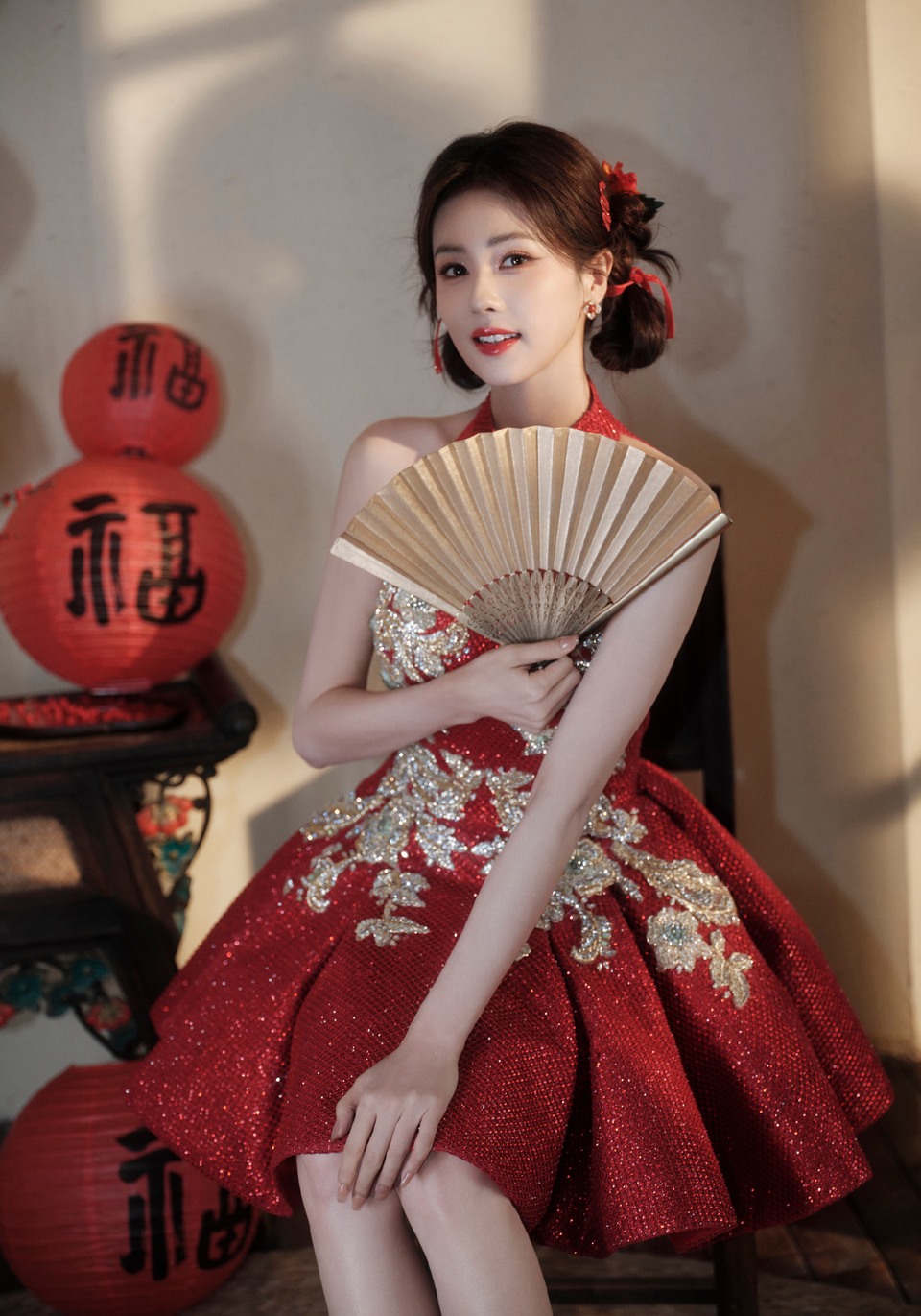 白鹿用金色书写灿烂的新章序曲 在波光粼粼的粉色梦境  第9张