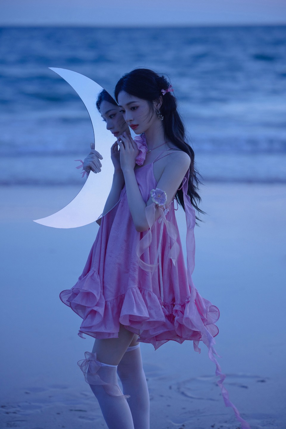 周洁琼暮色四合漫天绯红 浪声低语肆意绚烂  第7张