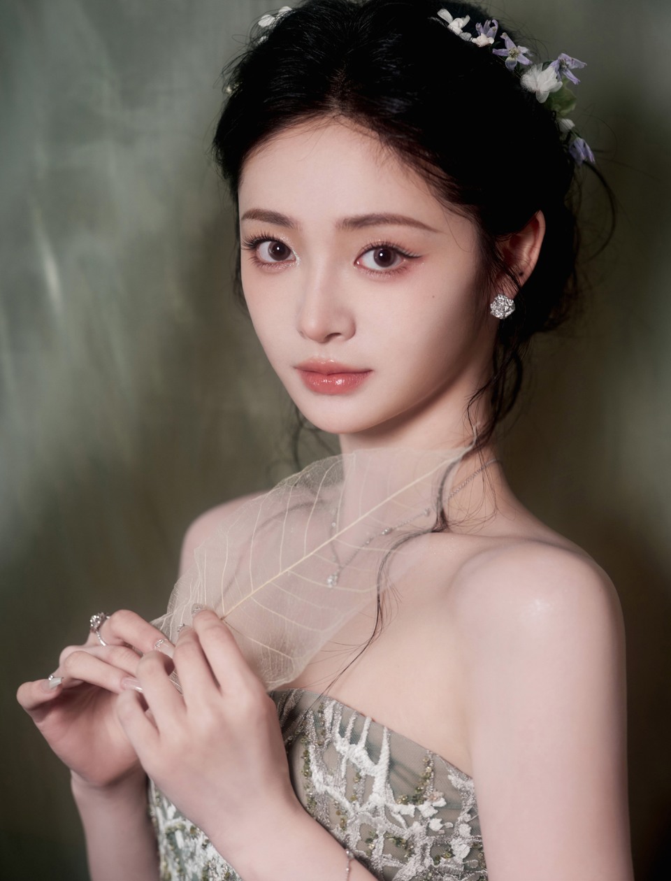 周洁琼轻纱飘飘优雅旖旎 亭亭玉立邂逅氤氲香气  第4张