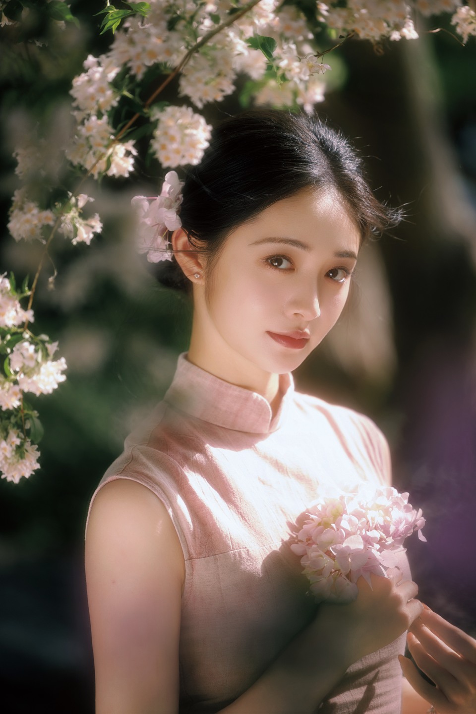 周洁琼婀娜浅笑摇曳生姿 在暖阳中散发魅力  第8张