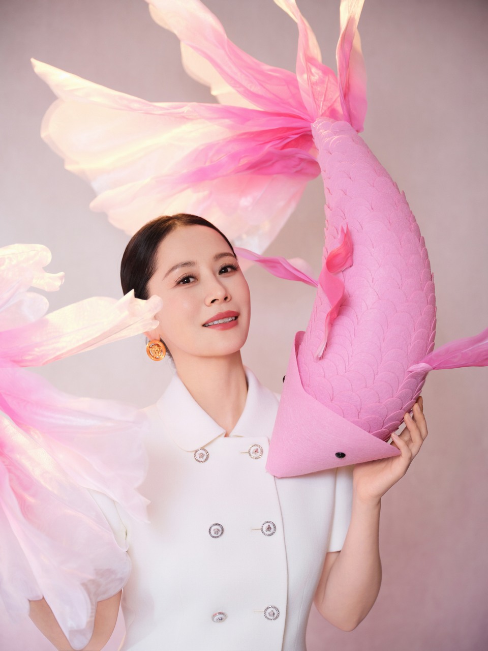 海清温柔有骨自在生辉 永远热烈自由闪光
