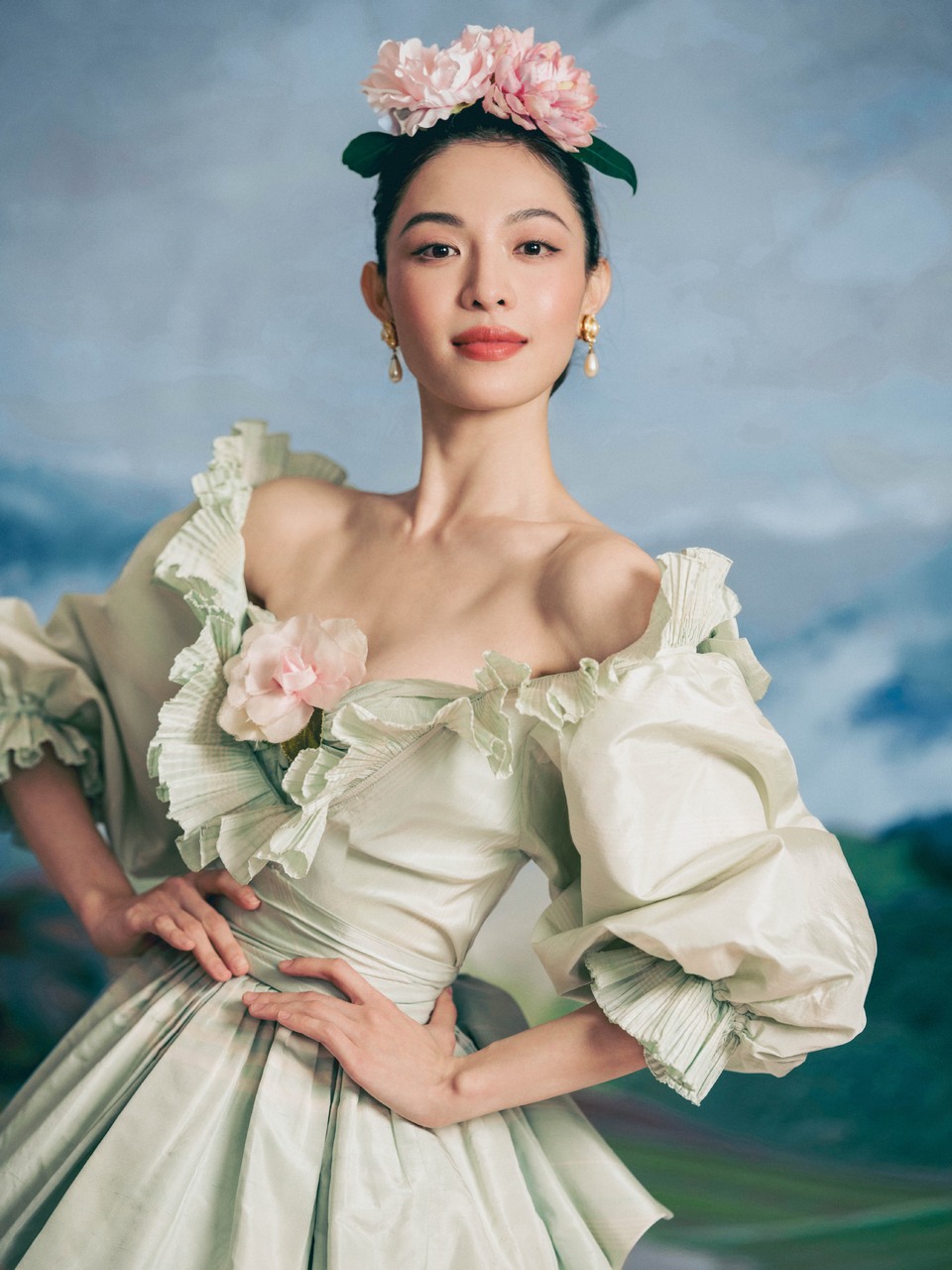 钟楚曦自画中来绽放如她 满目盛意所见皆她