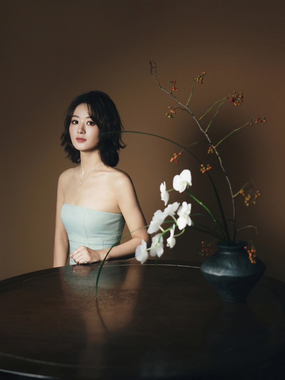 赵丽颖花影婆娑水色澹澹 撷水之色摹风之韵