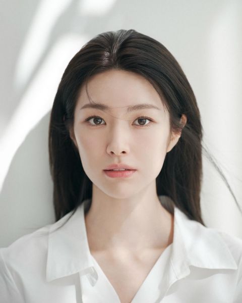 子女争议不断热度反升,贺营社交账号一周涨粉20万!新剧收视助力