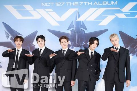 NCT 127五人组黑西装亮相记者会,震撼回归引期待 第1张 NCT 127五人组黑西装亮相记者会,震撼回归引期待 第1张