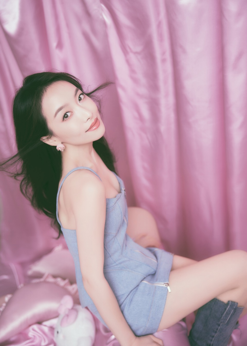 宋茜于浪漫中闪耀亮相 奔赴了一场双倍宠爱之约  第4张