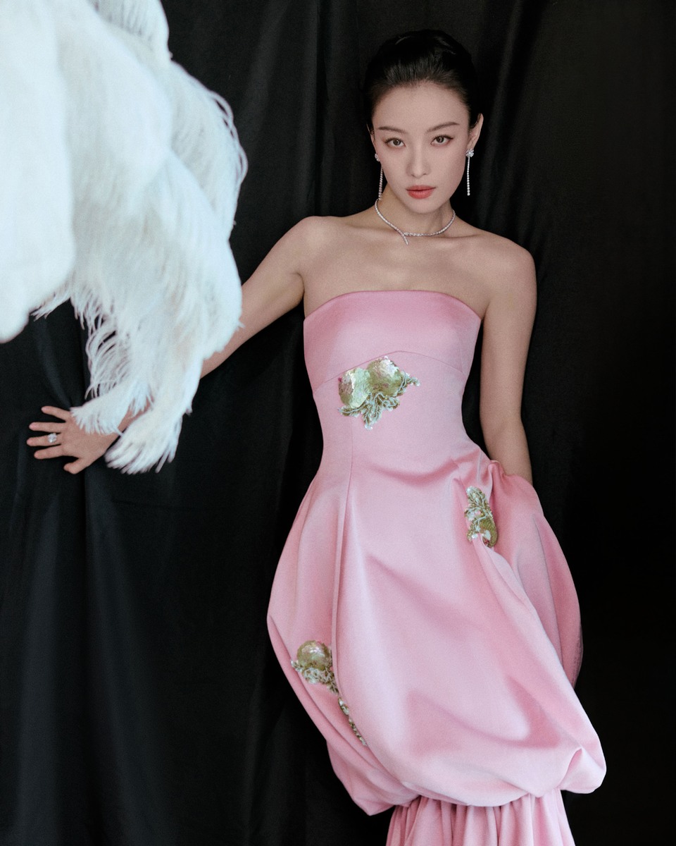 倪妮含苞的花朵即将绽放 送上诗意的唯美画卷  第7张