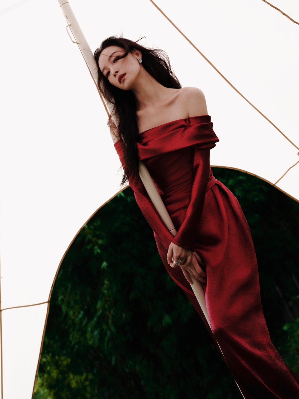 倪妮细雨朦胧光芒辉映 让美从心底自在生长  第4张