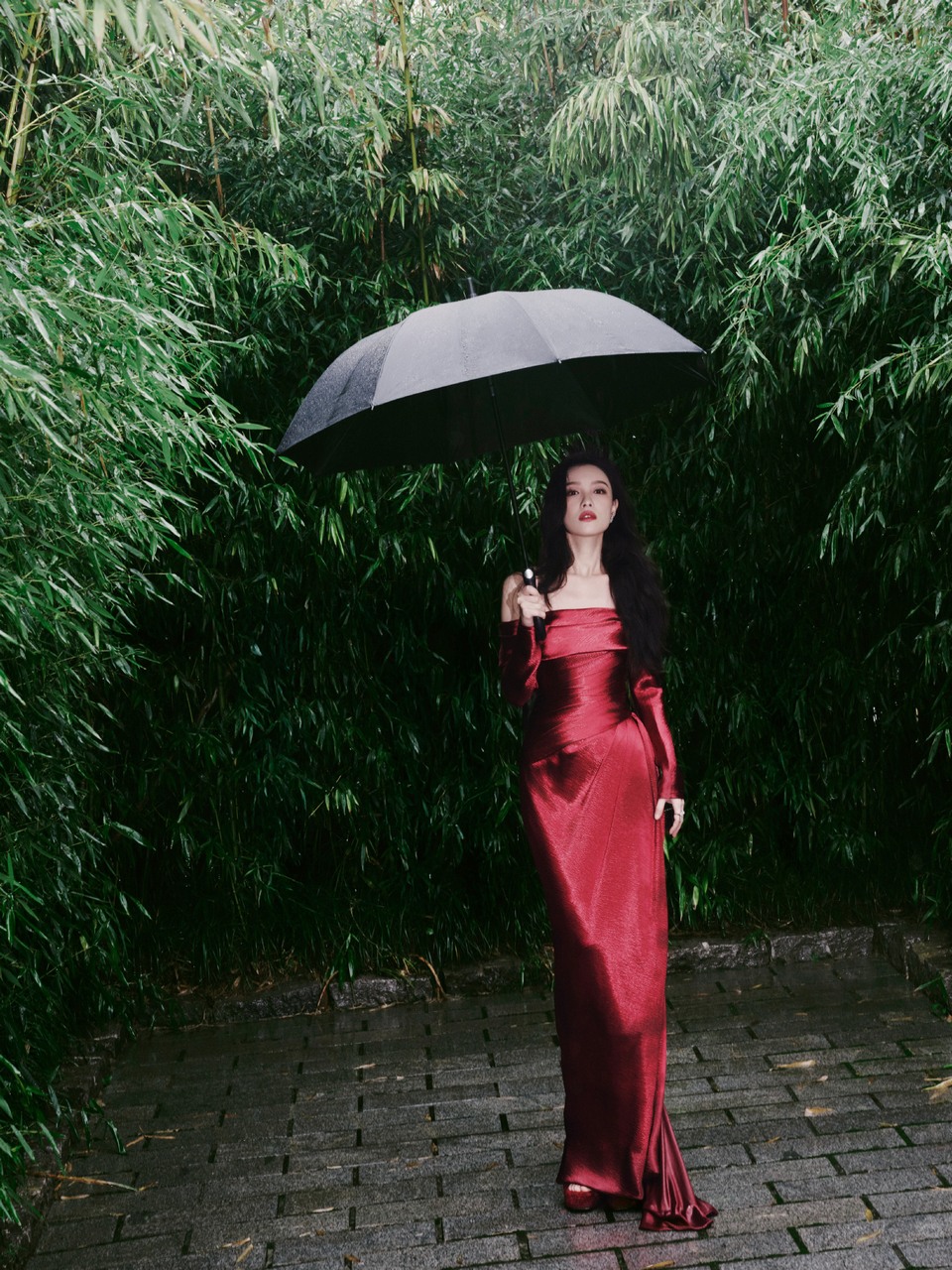 倪妮细雨朦胧光芒辉映 让美从心底自在生长  第3张