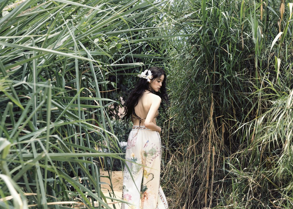 欧阳娜娜和自然撞个满怀 捕捉松弛又热烈的瞬间  第10张