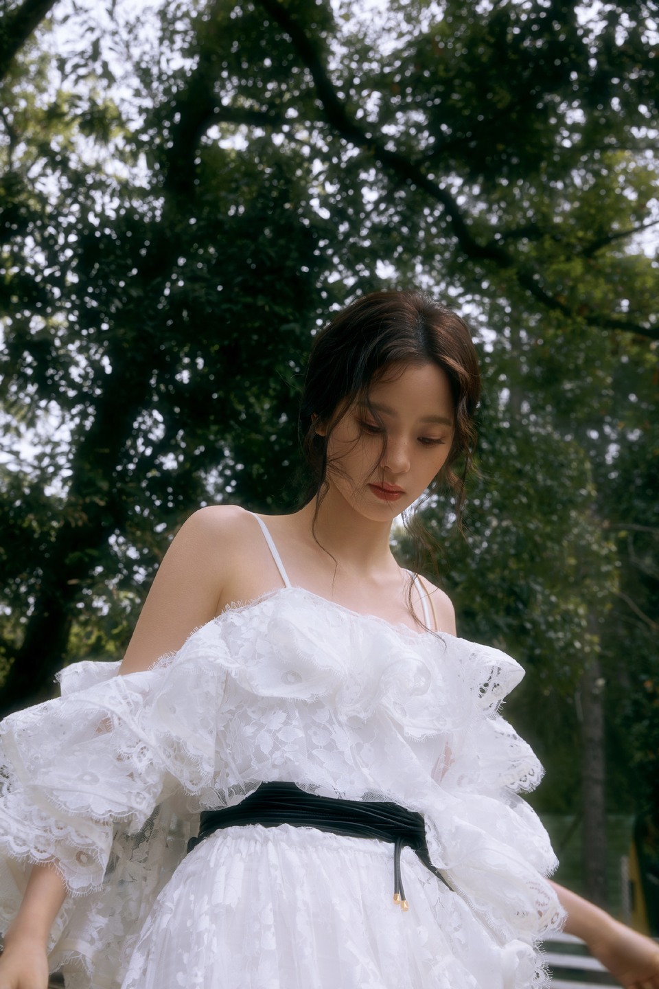 欧阳娜娜田野重染绿意 又是一年中最美好的时光  第3张