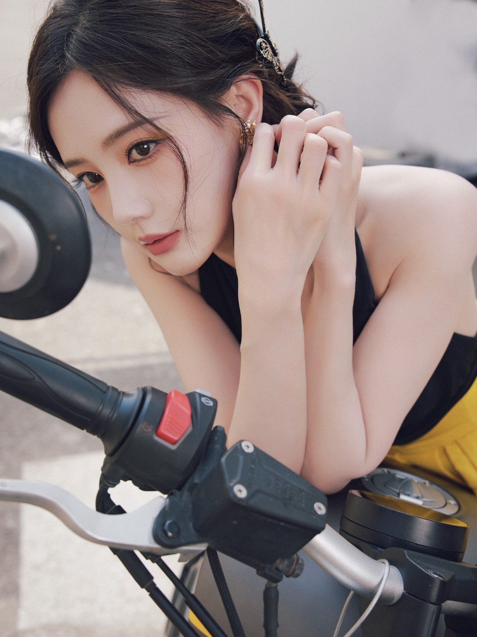 李一桐风雅从容光韵细琢 美感蔓延意趣伴生  第6张