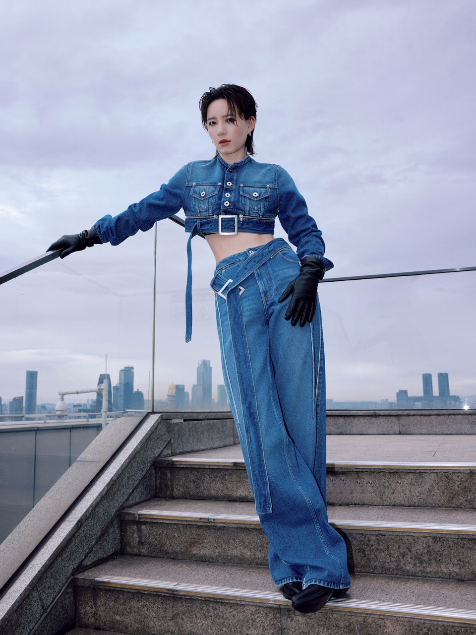 李斯丹妮牛仔风暴来袭 力场全开解锁驾驭模式