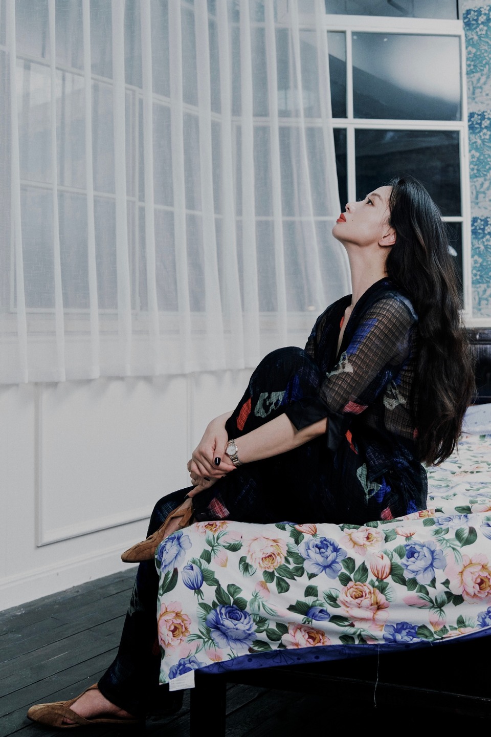 李梦迸发无尽遐想 为此刻的夜色覆上松弛美感  第6张