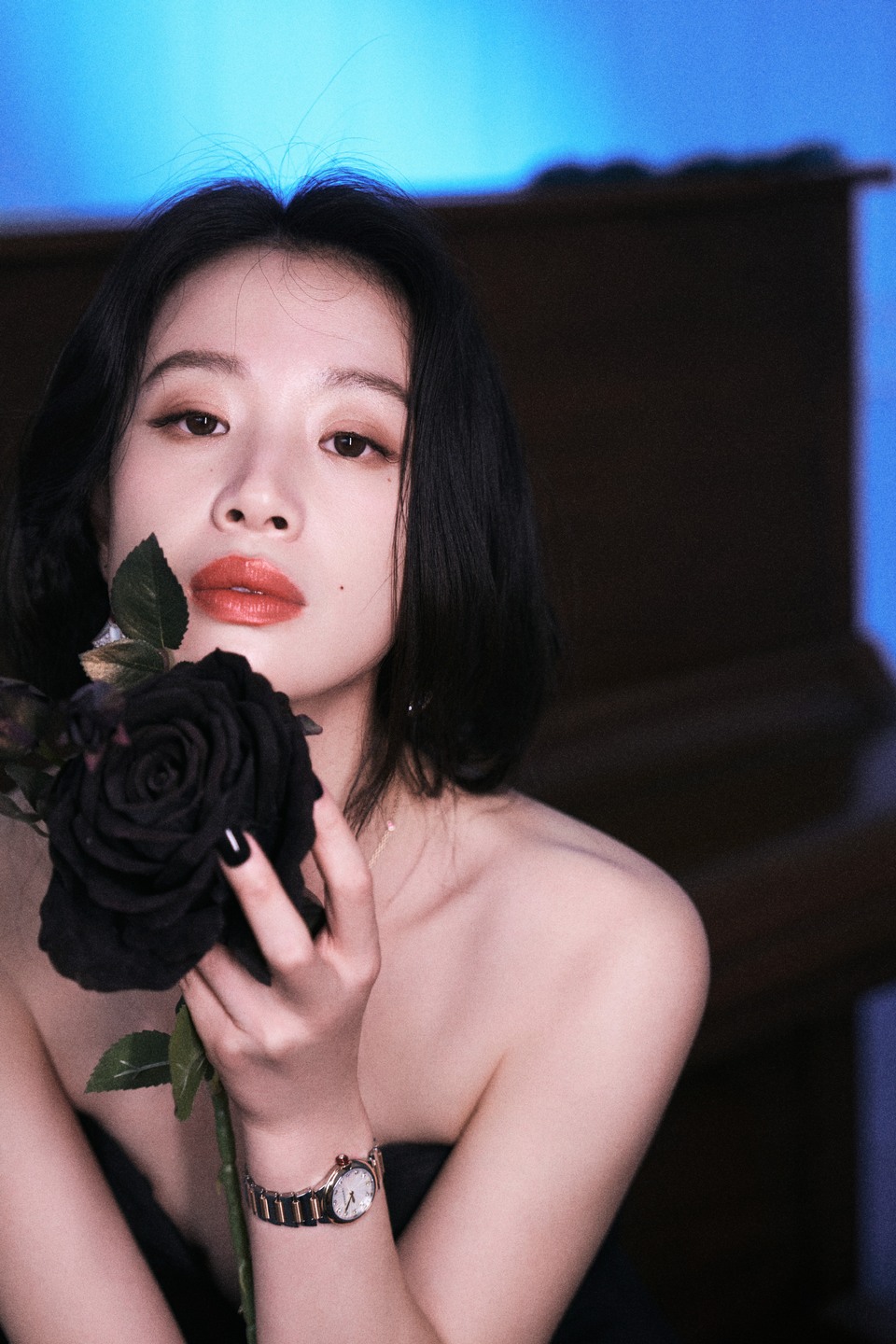 李梦裙裾流淌墨色生香 是夜的温柔与璀璨并存  第7张