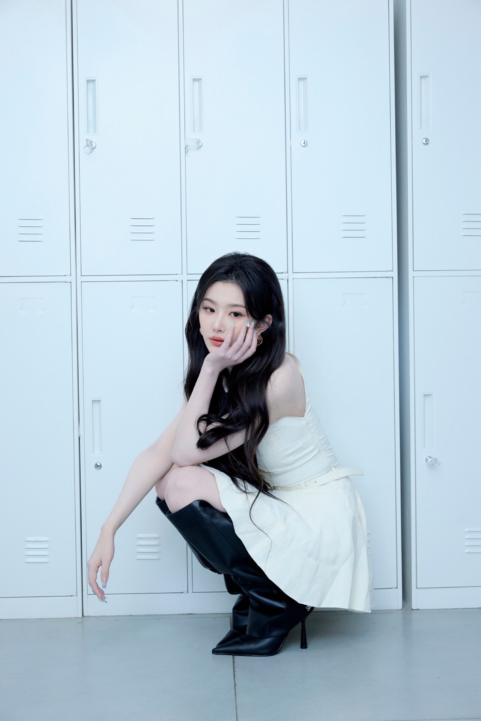 孔雪儿彰显青春活力之姿 织就飘逸的灵动与优雅  第7张