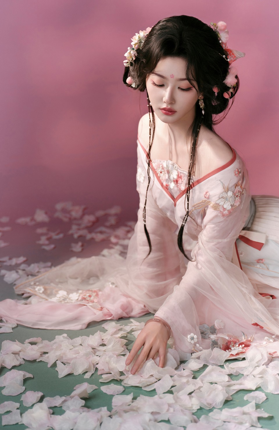 孔雪儿变身邪恶水蜜桃妖 桃之夭夭灼灼其华  第5张