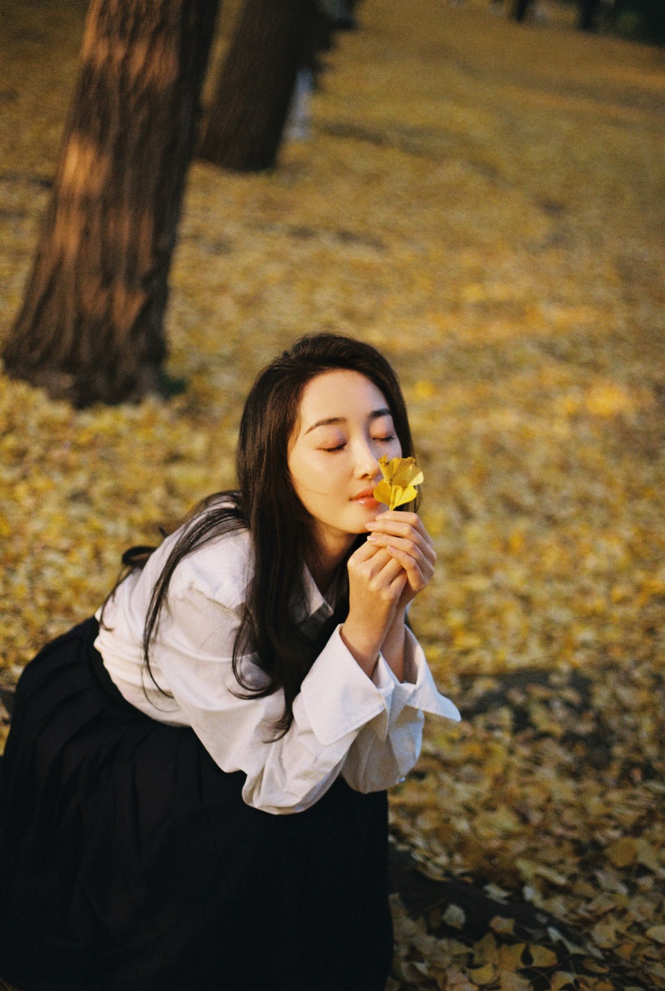 蒋梦婕重新穿上校服裙 年少记忆碎片掉落  第7张