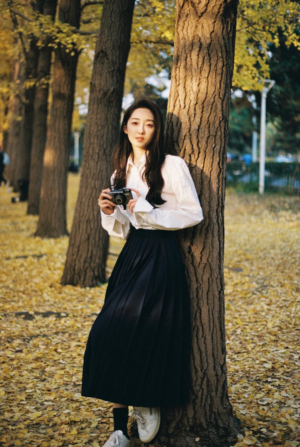 蒋梦婕重新穿上校服裙 年少记忆碎片掉落