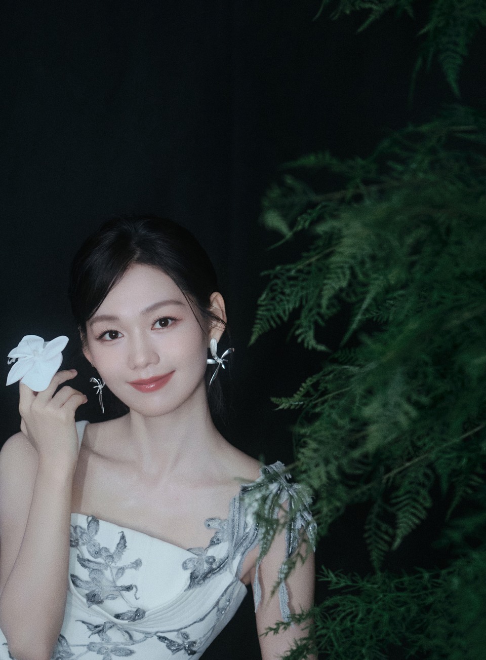 段奥娟枝影摇曳墨色生香 一起共赴乡村音乐盛宴  第7张
