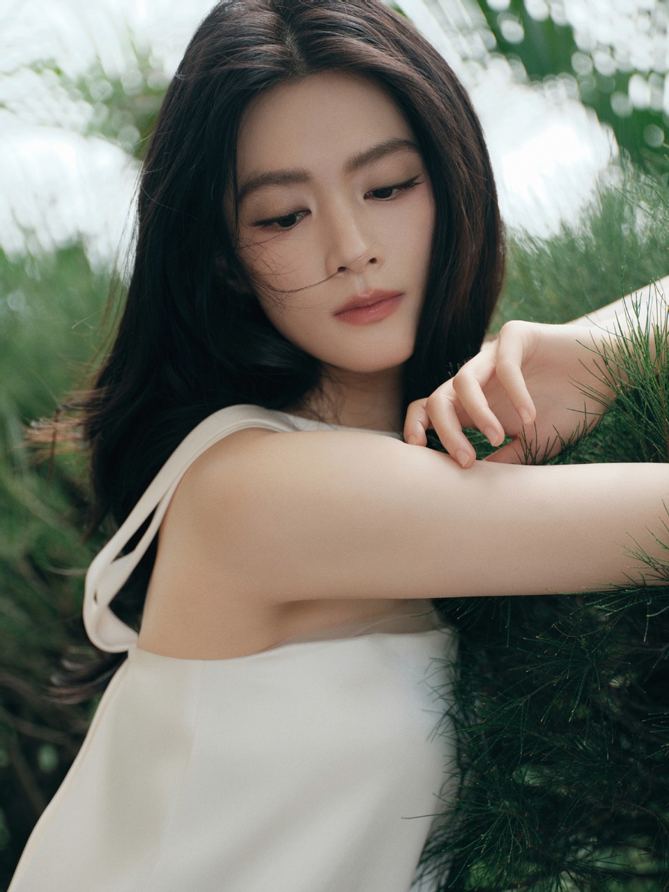 陈昊宇绿意悠悠素衣染香 花影婆娑沉溺眼底  第10张