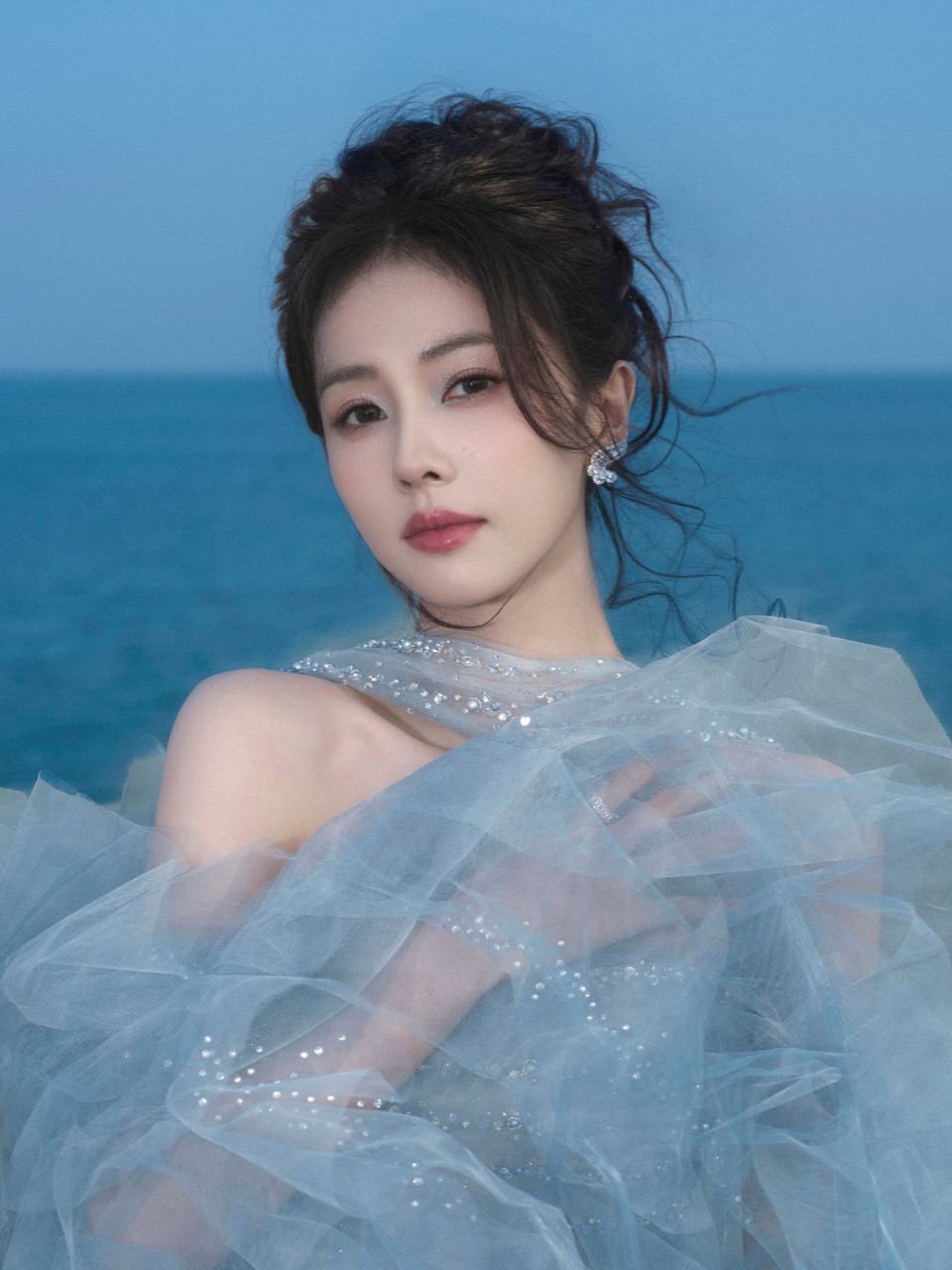 白鹿在海边拥星抱月 星河长明烁烁发光  第6张
