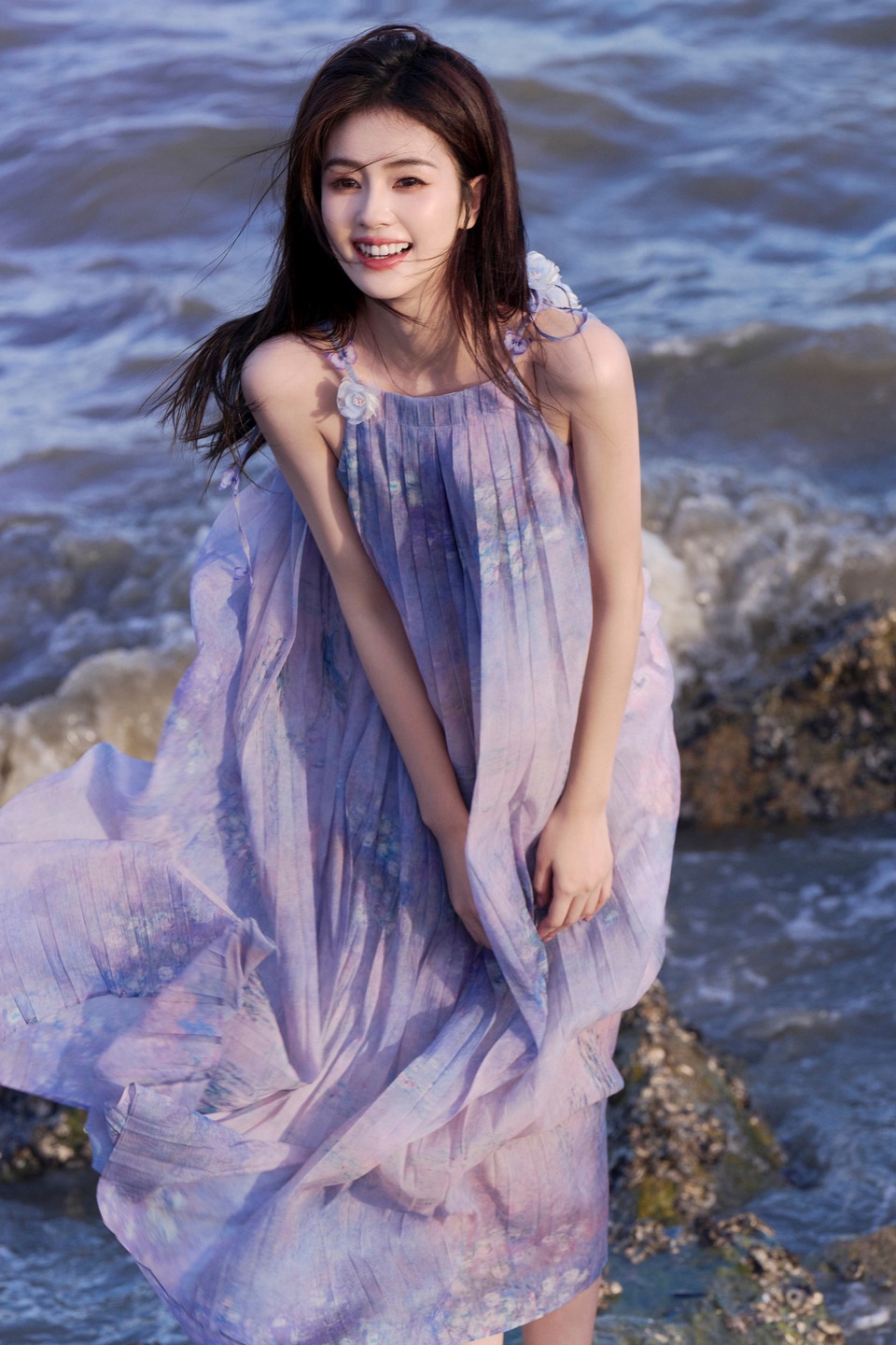 白鹿流光盛夏释放甜蜜气息 一道海边美丽的风景线  第4张