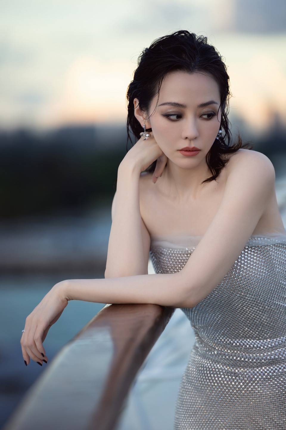 张靓颖日影将斜增画意 声响如尘听风起  第8张