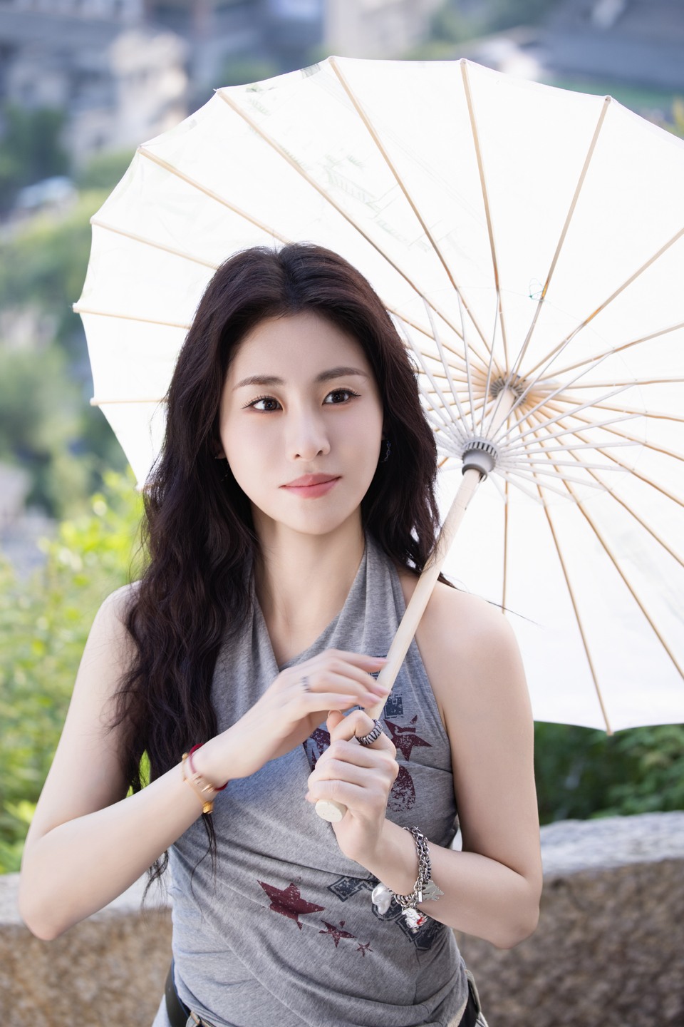 张碧晨奔赴在时光里的回响 一场与回忆温柔的相撞  第6张