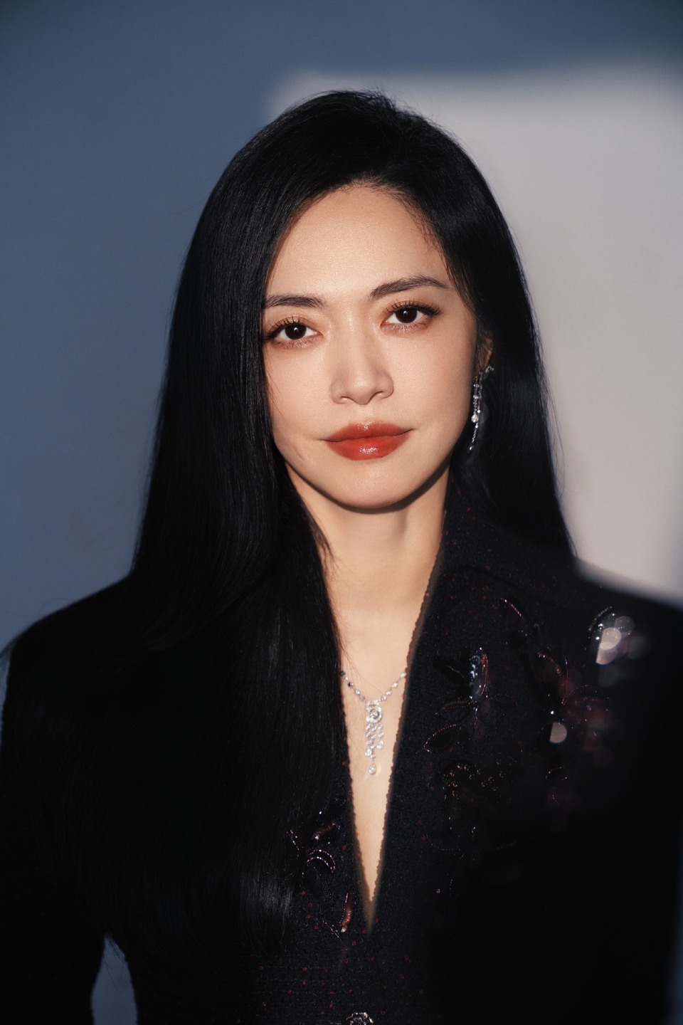 姚晨于衣袂绣满诗意 优雅诠释中式美学  第3张