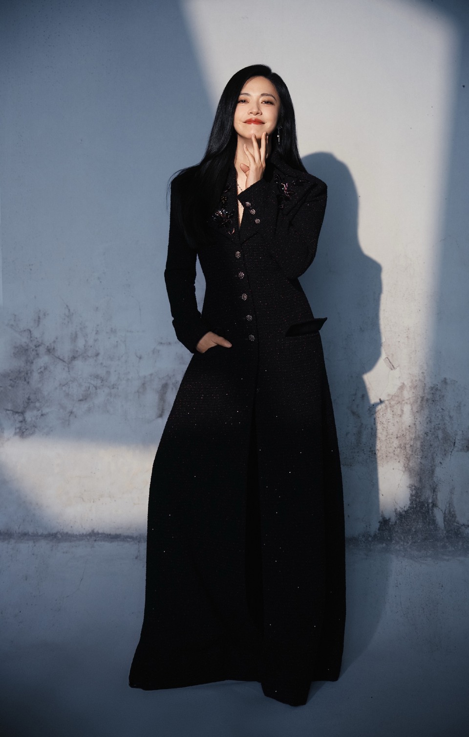 姚晨于衣袂绣满诗意 优雅诠释中式美学