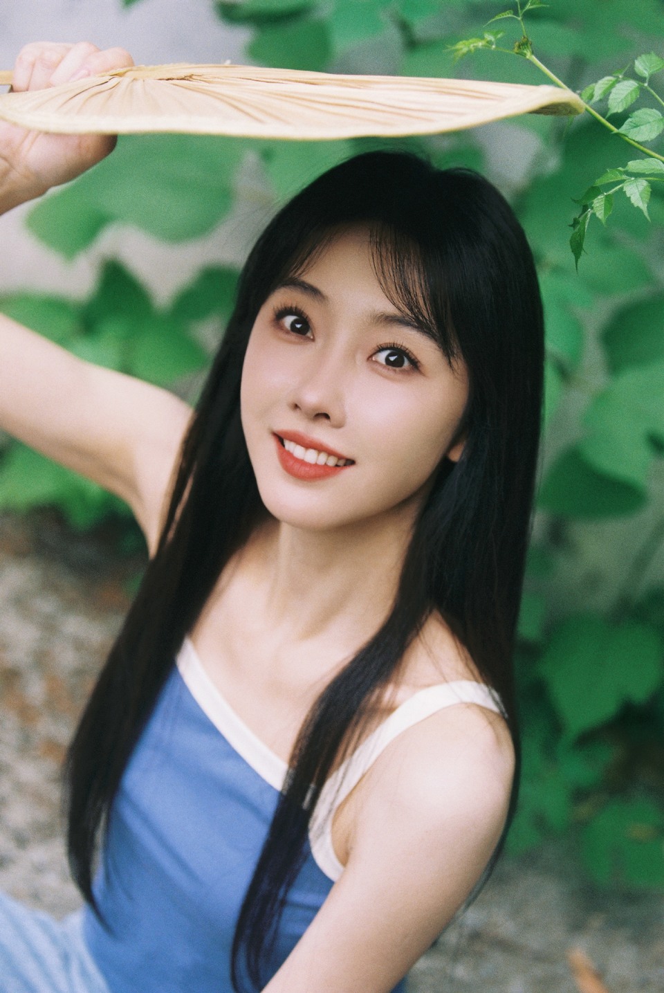宣璐树荫之下蒲扇轻摇 重回夏日旧时光  第8张