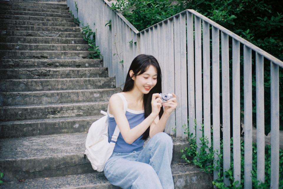 宣璐树荫之下蒲扇轻摇 重回夏日旧时光  第7张