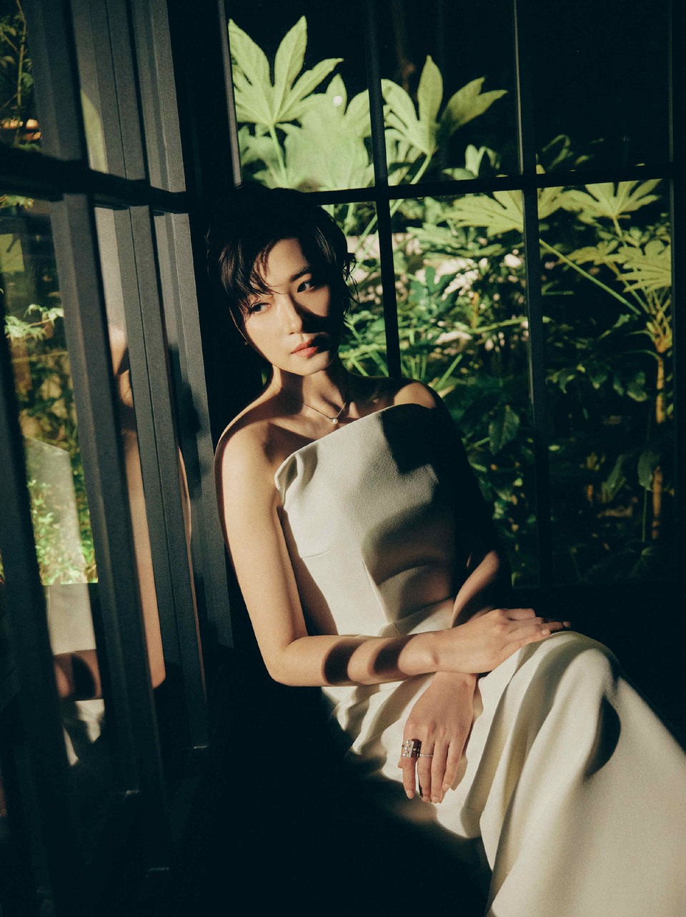 万茜悠然自若 婉约优雅之中又透露非凡气度  第9张