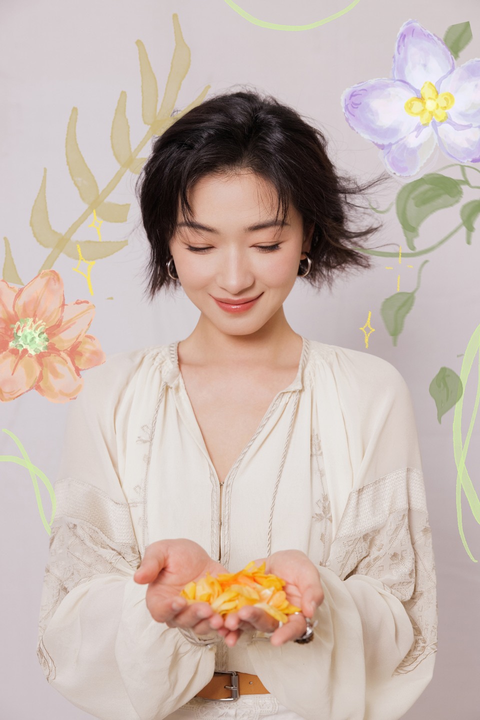 万茜妙笔生花佳人如画 置身繁花之境浅笑嫣然  第8张