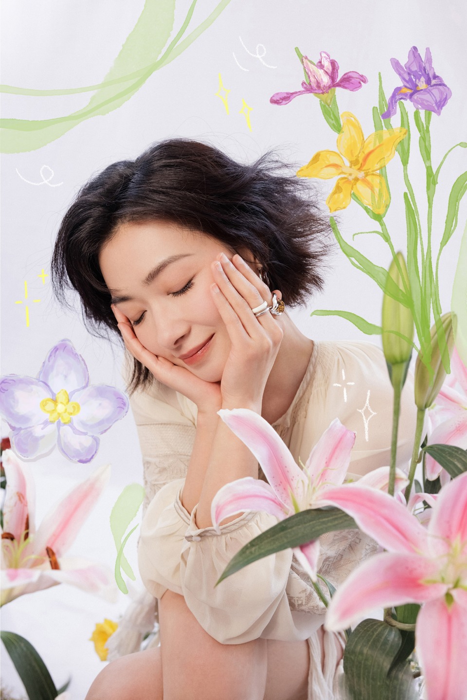 万茜妙笔生花佳人如画 置身繁花之境浅笑嫣然